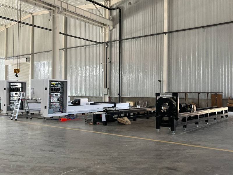 fournisseurs de machines de découpe laser de tuyaux métalliques en Chine