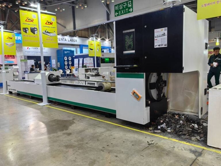 macchina per il taglio laser di tubi cnc